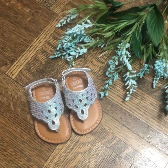🍭3/$20🍭 GEORGE Babies Sandals - Picture 1 of 5